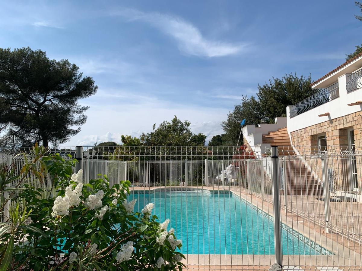 Hotel Brise Des Pins Le Cannet Exterior foto
